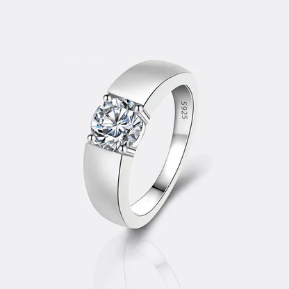 Honor Moissanite Ring