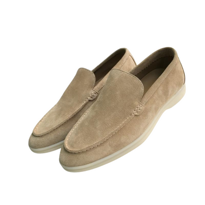 スエードローファー,メンズローファー,紳士靴,カジュアルシューズ,ビジネスカジュアル,クラシックスタイル,通気性靴,滑り止めソール,快適な靴,軽量ローファー,ソフトインソール,定番スタイル,スリップオン,歩きやすい靴,高品質スエード,ドライビングシューズ,普段使い靴,ファッション靴,秋冬靴,プレミアムローファー,日本サイズ対応,ヨーロッパスタイル,上品な靴,老舗風デザイン,限定アイテム,ベージュシューズ,ブラウンシューズ,ブラックローファー,男性向け靴,アシュフォード,

suede loafers,men's loafers,casual shoes,classic shoes,comfortable loafers,breathable shoes,lightweight footwear,driving shoes,slip-on shoes,soft suede,men's fashion,elegant shoes,old money style,business casual shoes,versatile loafers,premium shoes,suede footwear,spring s