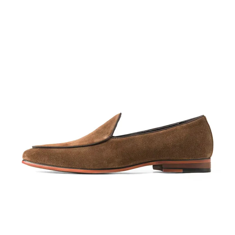 スエード, suede, ローファー, loafers, メンズ, men, 高級, premium, 本革, genuine leather, 手作り, handmade, 限定, limited edition, 春秋, spring/autumn, ビジネス, business, カジュアル, casual, エレガント, elegant, 上品, sophisticated, コンフォート, comfort, ドレスシューズ, dress shoes, 英国風, English style, クラシック, classic, 伝統, tradition, プレミアムブランド, premium brand, アシュフォード, Ashford&Co., サヴォイ, Savoy, イングランド, England, 革靴, leather shoes, スリッポン, slip-on, フォーマル, formal, 通気性, breathable, 耐久性, durable, グリップ, grip, ソフトインソール, soft insole, ハンドステッチ, handstitched, ラバーソール, rub