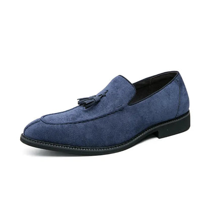 メンズローファー, タッセルローファー, ビジネスシューズ, 本革, 高級靴, フォーマル, 通気性, スリップオン, クラシックスタイル, ヨーロッパ製法, イギリス風, プレミアムシューズ, 紳士靴, 結婚式, パーティー靴, 高品質, 秋冬シューズ, オフィススタイル, 大人ファッション, 足元おしゃれ, 限定販売, 静音ソール, 滑り止め, 高評価, エレガント, プレゼント, ブランド靴, スエードローファー, 快適フィット, 高級感,
men's loafer, tassel loafer, suede shoes, formal shoes, office shoes, breathable, premium leather, slip-on shoes, british style, classic loafer, dress shoes, italian style, comfortable fit, goodyear welt, smart casual, elegant design, limited edition, durable outsole, soft lining, wedd