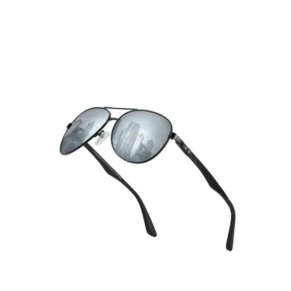 Carbon Pilot Sunglasses – Argent